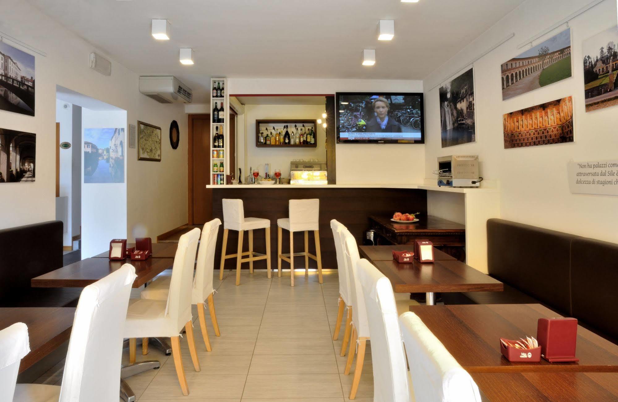 Hotel Mezzaluna 3*